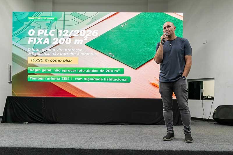 Prefeitura debate regras para moradias populares e ocupação urbana em Cuiabá